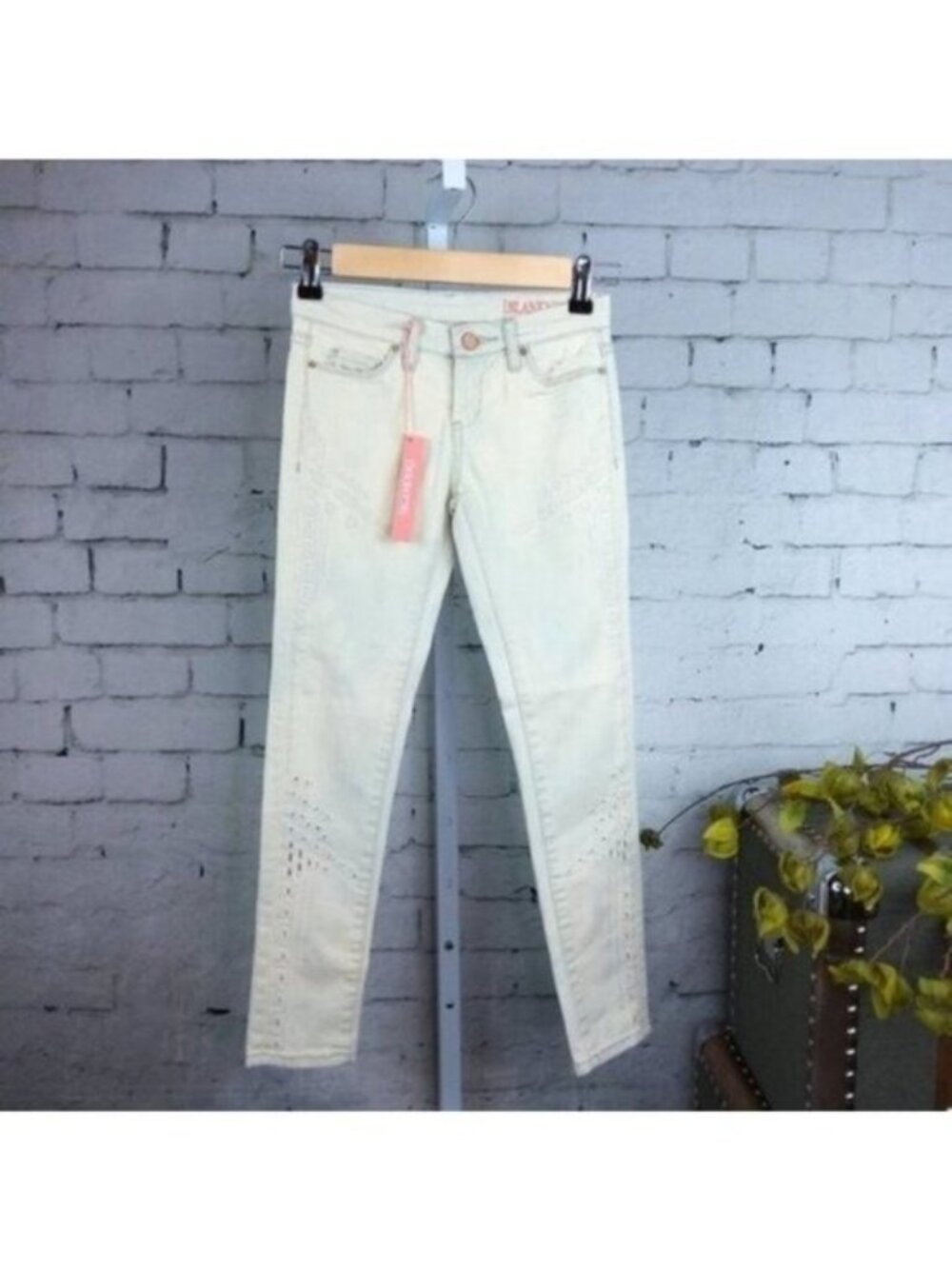 Blank NYC Skinny Classique Girls Jeans Cream Size 7